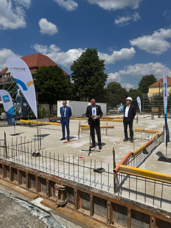 (c) LRA Bautzen